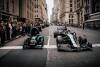Foto zur News: Mercedes macht die Fifth Avenue in New York City unsicher
