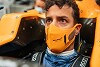 Erste Sitzprobe im MCL35M: Daniel Ricciardo besucht McLaren-Werk