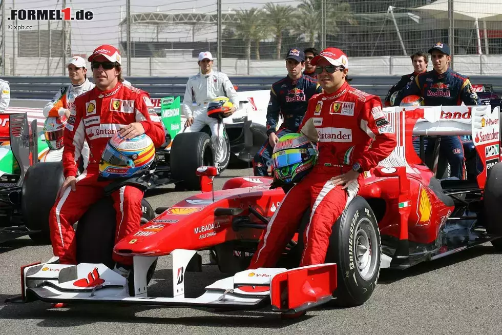 Foto zur News: Fernando Alonso (Ferrari) und Felipe Massa (Ferrari)