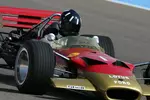 Foto zur News: Damon Hill im Lotus 49B