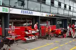 Foto zur News: Vorbereitungen bei Ferrari