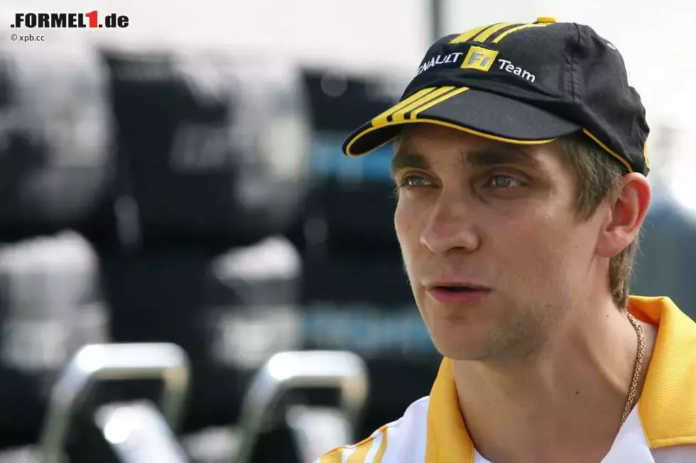 Foto zur News: Vitaly Petrov (Renault)