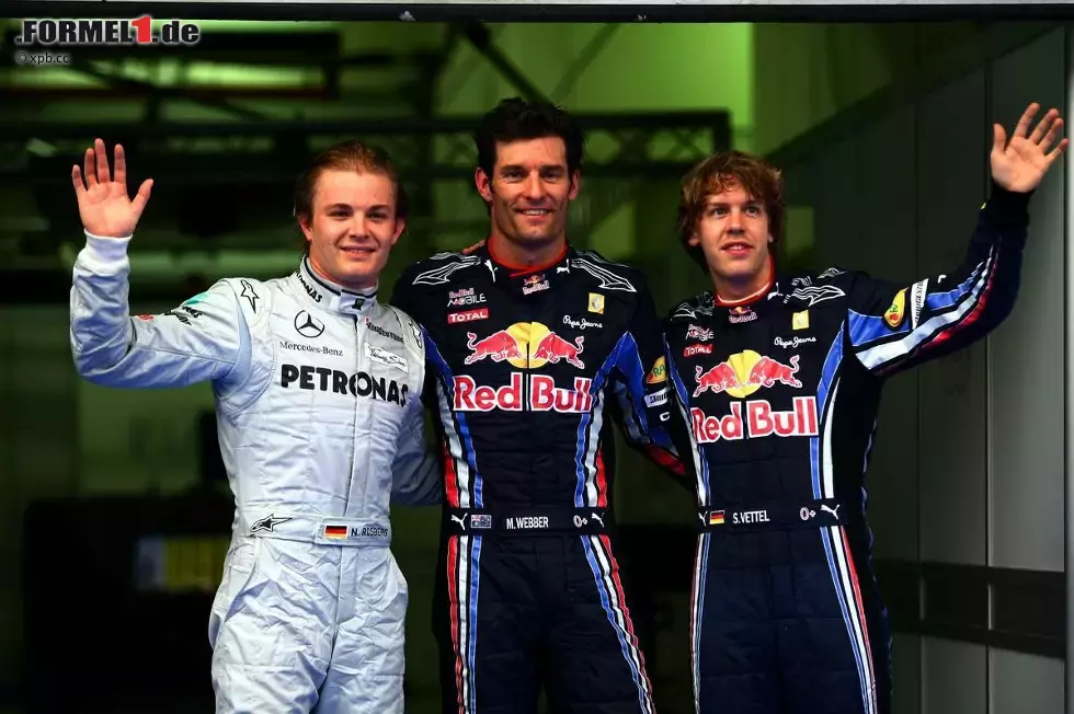 Foto zur News: Nico Rosberg (Mercedes), Mark Webber (Red Bull) und Sebastian Vettel (Red Bull)