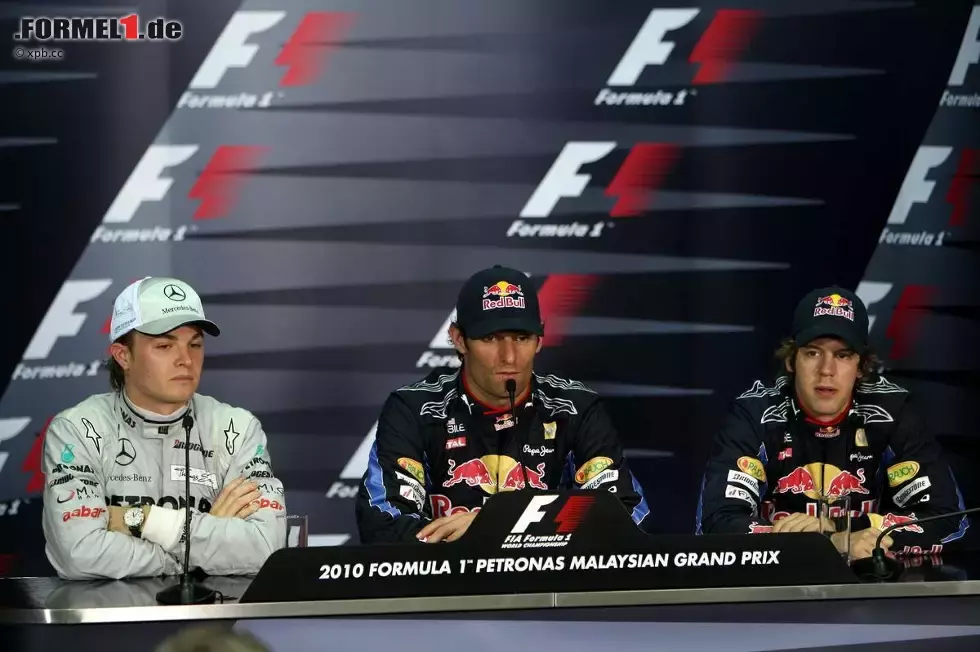 Foto zur News: Nico Rosberg (Mercedes), Mark Webber (Red Bull) und Sebastian Vettel (Red Bull)