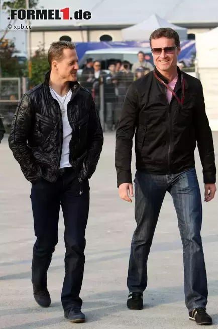 Foto zur News: Michael Schumacher (Mercedes) und David Coulthard (Mücke-Mercedes)