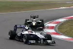 Foto zur News: Nico Hülkenberg (Williams) vor Jarno Trulli (Lotus)