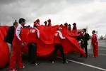 Foto zur News: Enthüllung der Ferrari-Achterbahn für den Themenpark in Abu Dhabi