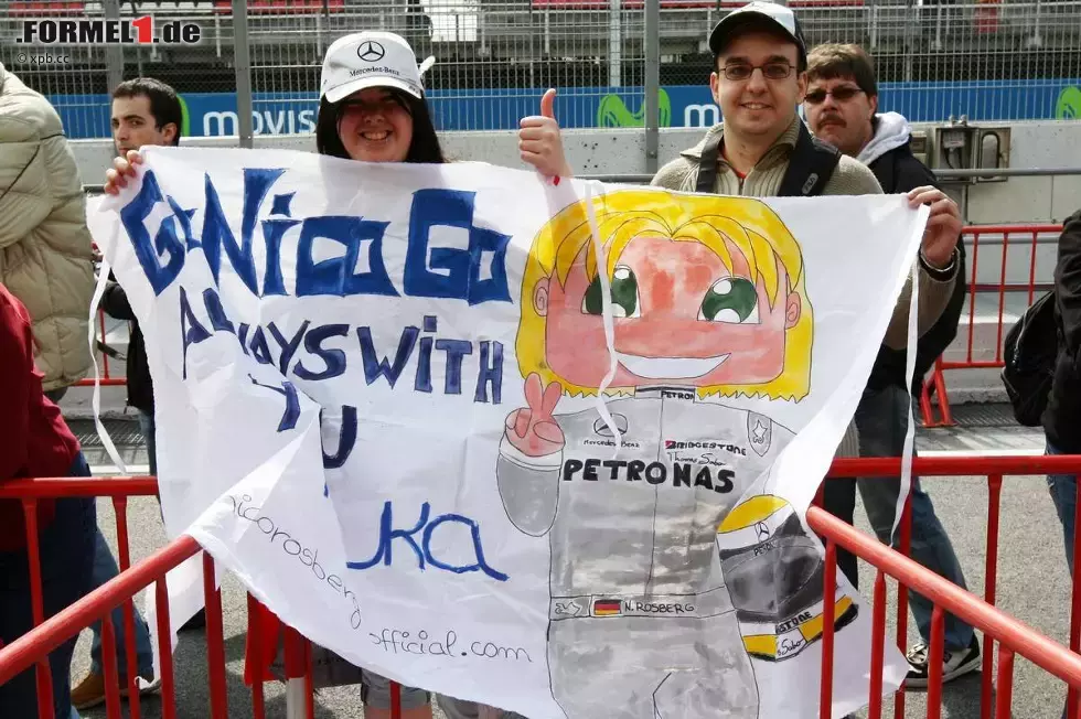 Foto zur News: Fans von Nico Rosberg (Mercedes)