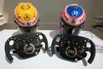 Foto zur News: Diamanten zieren die Helme und Lenkräder von Jenson Button (McLaren) und Lewis Hamilton (McLaren)