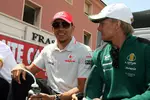 Foto zur News: Lewis Hamilton (McLaren) und Heikki Kovalainen (Lotus)