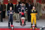 Foto zur News: Sebastian Vettel (Red Bull), Mark Webber (Red Bull) und Robert Kubica (Renault)