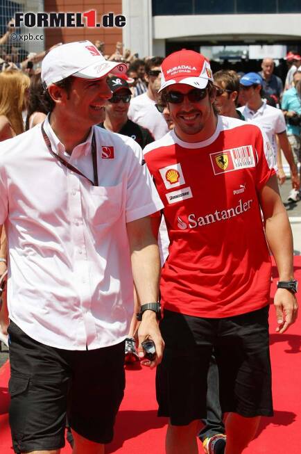 Foto zur News: Pedro de la Rosa (Sauber) und Fernando Alonso (Ferrari)