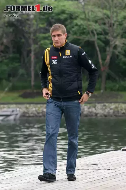 Foto zur News: Vitaly Petrov (Renault)