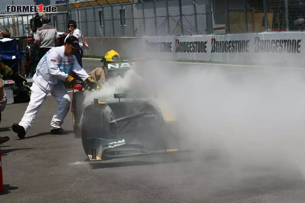 Foto zur News: Der Lotus Jarno Trulli mag nicht mehr weiter