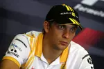 Foto zur News: Vitaly Petrov (Renault)