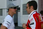 Foto zur News: Michael Schumacher (Mercedes) und Stefano Domenicali (Teamchef)