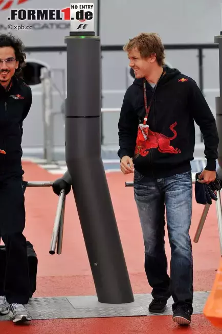 Foto zur News: Sebastian Vettel (Red Bull)