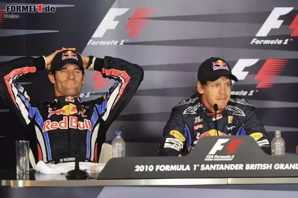 Foto zur News: Mark Webber (Red Bull) und Sebastian Vettel (Red Bull)