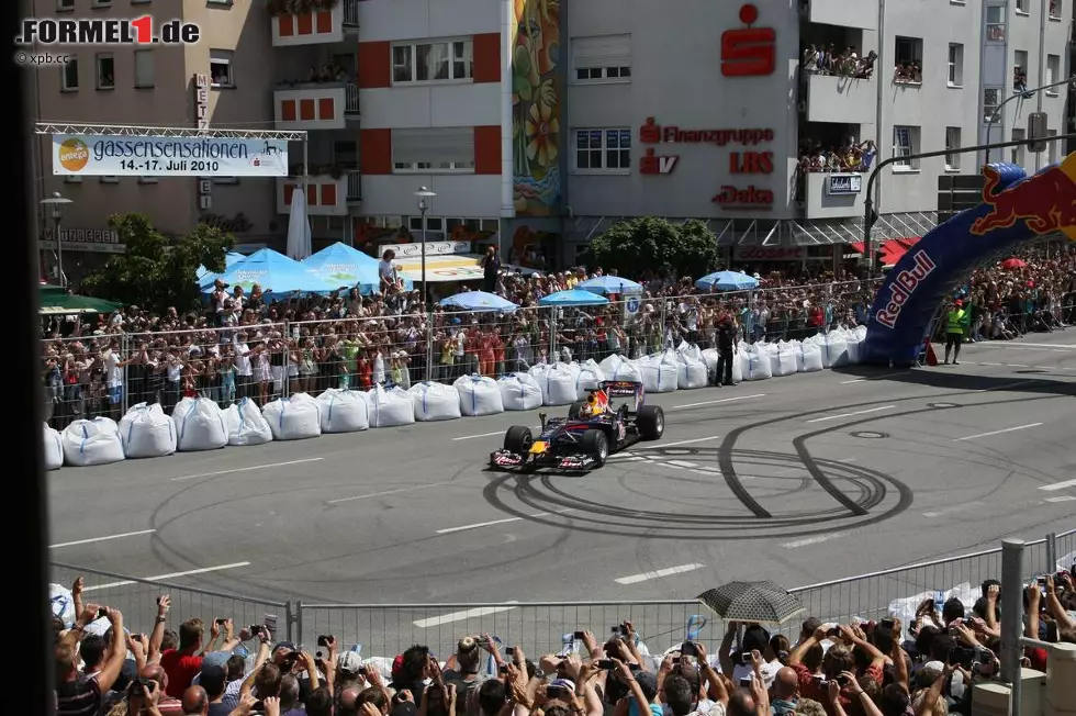 Foto zur News: Sebastian Vettel (Red Bull)