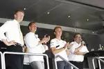 Foto zur News: Michael Schumacher und Nico Rosberg (Mercedes)