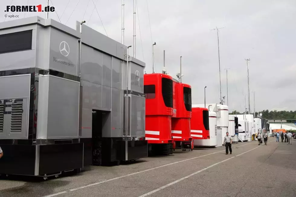 Foto zur News: Wegen eines Sponsorenstreits dürfen keine Trucks mehr im Paddock stehen