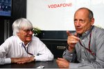Foto zur News: Bernie Ecclestone (Formel-1-Chef) und Ron Dennis