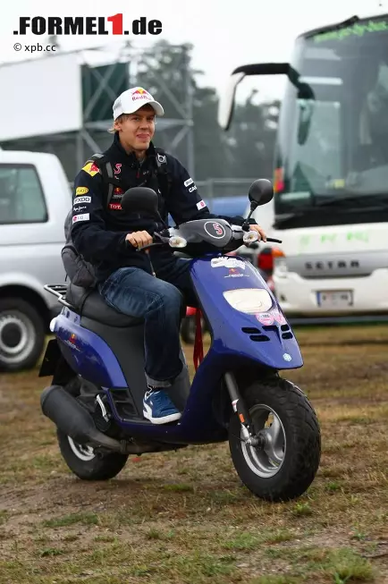 Foto zur News: Sebastian Vettel (Red Bull)