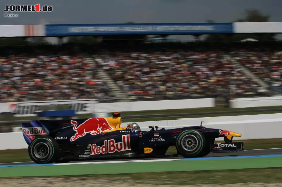 Foto zur News: Sebastian Vettel (Red Bull)