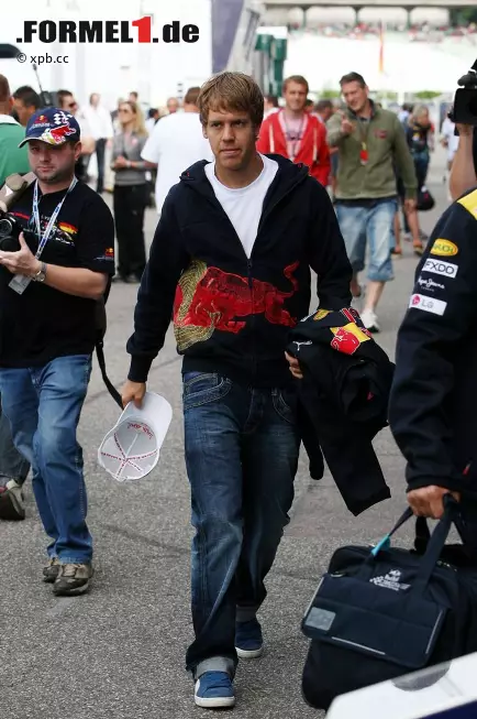 Foto zur News: Sebastian Vettel (Red Bull)