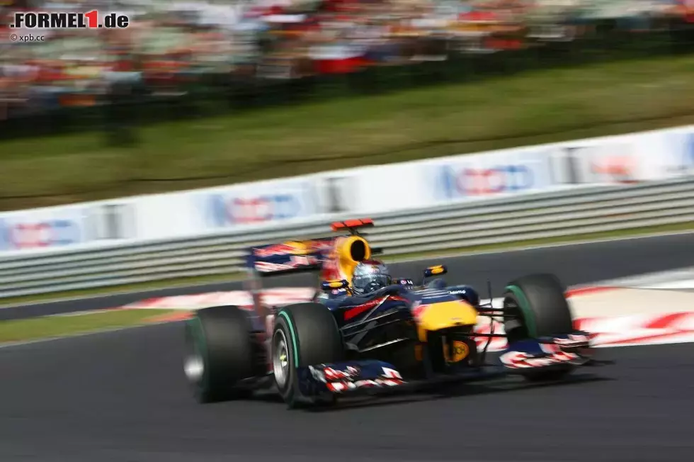 Foto zur News: Sebastian Vettel (Red Bull)