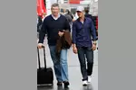 Foto zur News: Ross Brawn (Teamchef) und Michael Schumacher (Mercedes)