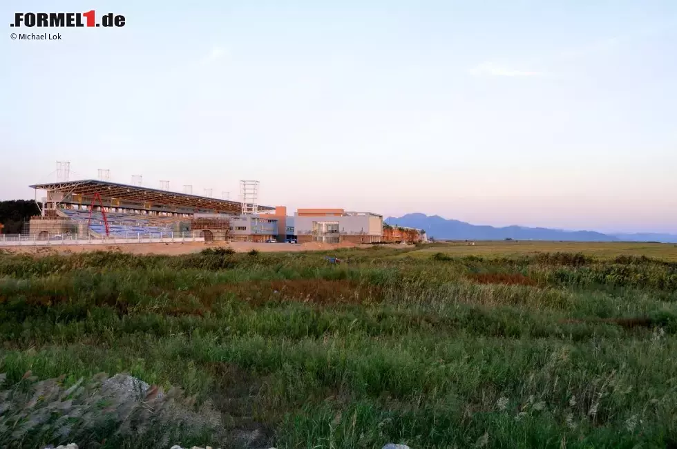 Foto zur News: Baufortschritt in Yeongam/Südkorea, aufgenommen am 28. September 2010