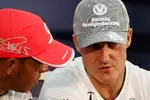 Foto zur News: Michael Schumacher (Mercedes) Lewis Hamilton (McLaren)