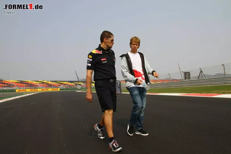 Foto zur News: Sebastian Vettel (Red Bull)