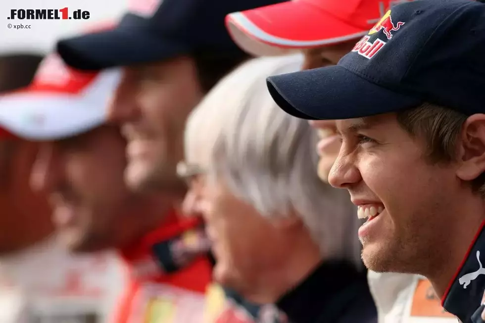 Foto zur News: Sebastian Vettel (Red Bull)