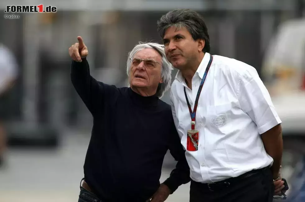 Foto zur News: Bernie Ecclestone (Formel-1-Chef) und seine rechte Hand Pasquale Lattuneddu