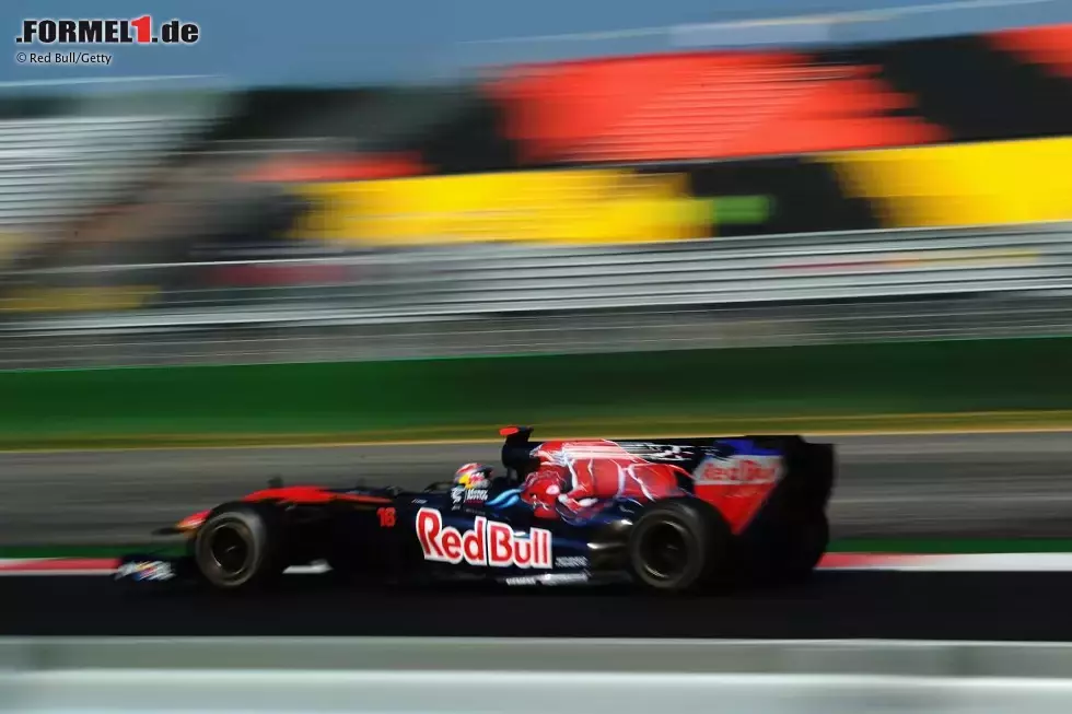 Foto zur News: Sébastien Buemi (Toro Rosso)