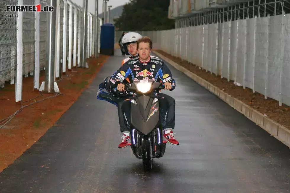 Foto zur News: Sebastian Vettel (Red Bull)