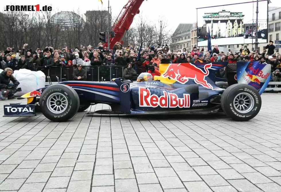 Foto zur News: Sebastian Vettel (Red Bull)