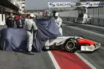 Foto zur News: Narain Karthikeyan (HRT) und Vitantonio Liuzzi (HRT)  enthüllen den HRT-Cosworth F111