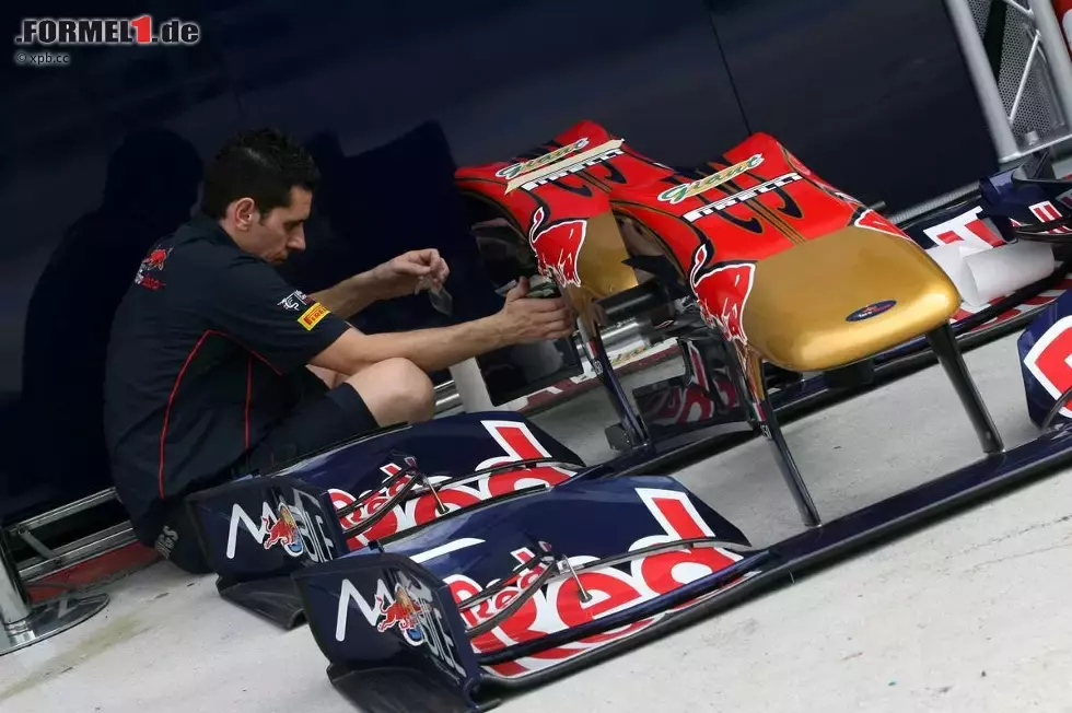 Foto zur News: Vorbereitungn bei Toro Rosso