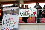 Foto zur News: Fans von Sebastian Vettel (Red Bull)