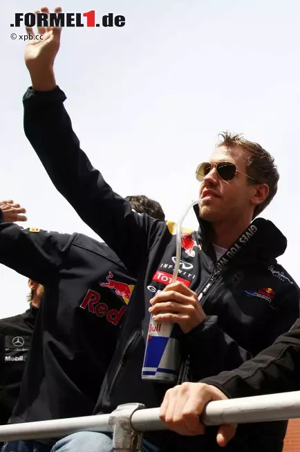 Foto zur News: Sebastian Vettel (Red Bull)