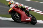 Foto zur News: Valentino Rossi dreht eine Testrunde in Silverstone