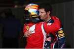 Foto zur News: Fernando Alonso (Ferrari) und Mark Webber (Red Bull)