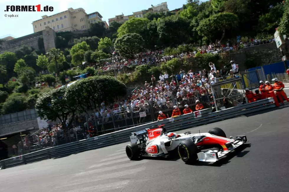 Foto zur News: Narain Karthikeyan (HRT)