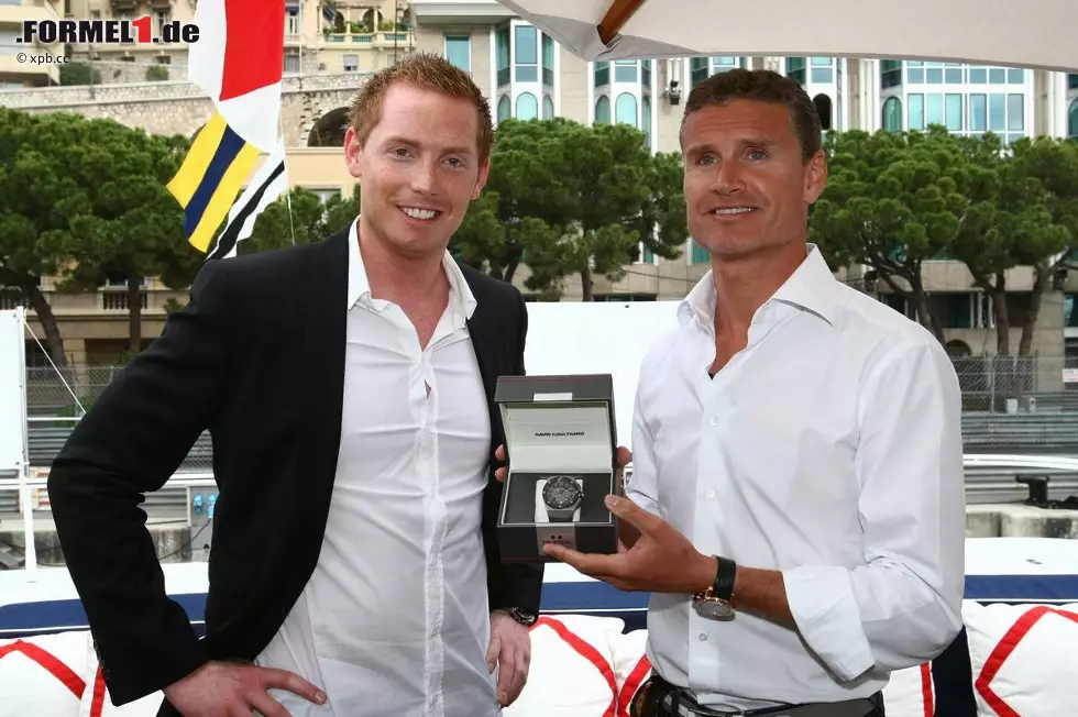 Foto zur News: David Coulthard mit Jordy Cobelens von TW Steel