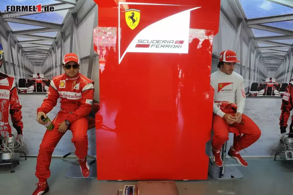 Foto zur News: Felipe Massa und Fernando Alonso (Ferrari)