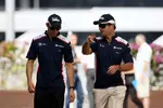 Foto zur News: Pastor Maldonado (Williams) Rubens Barrichello (Williams)