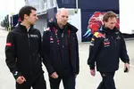 Foto zur News: Remi Taffin, Adrian Newey (Technischer Direktor) und Christian Horner (Teamchef)